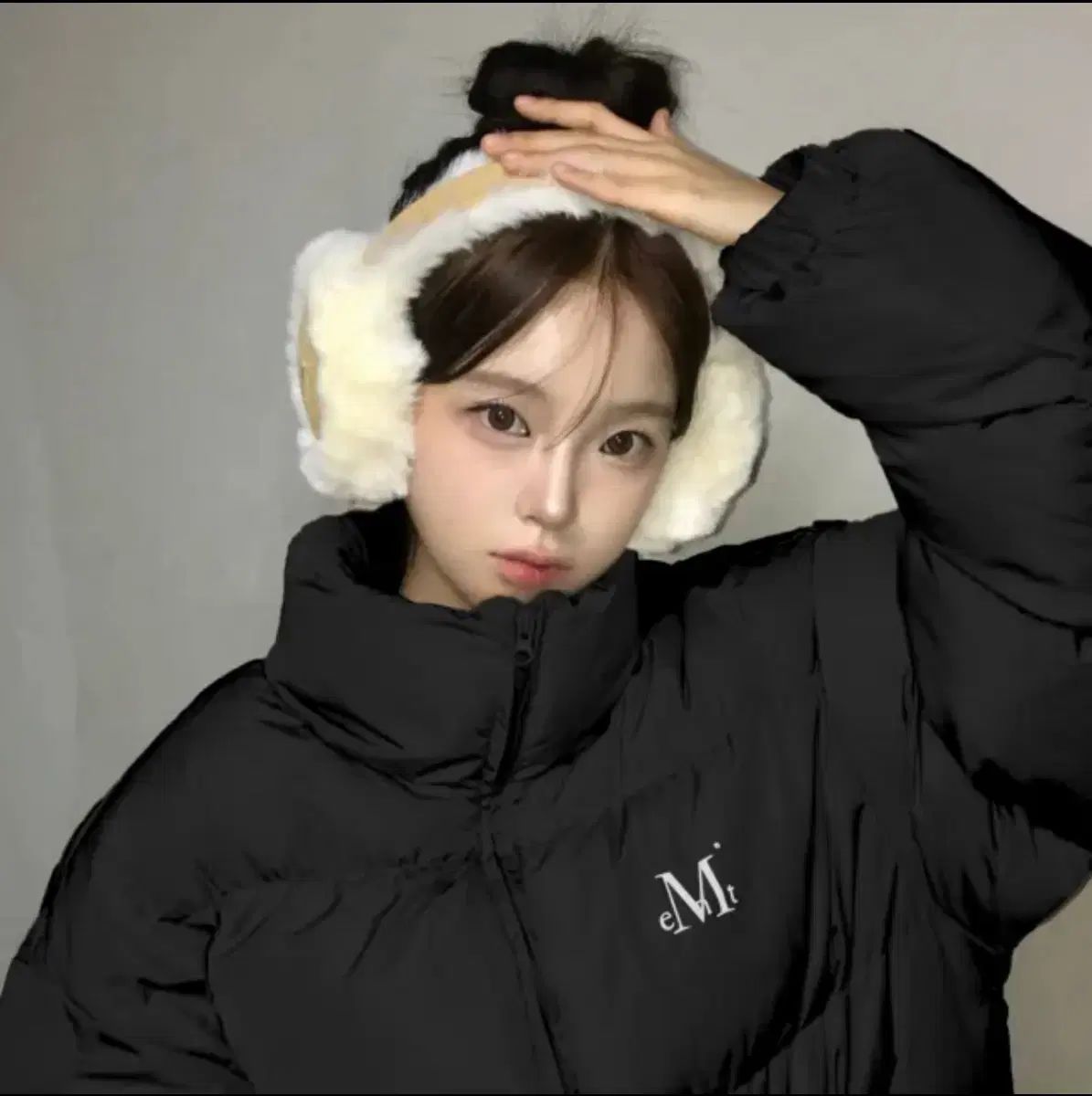 MUCENT(ムセント) ダウン ブラック 光沢 - メルカリ