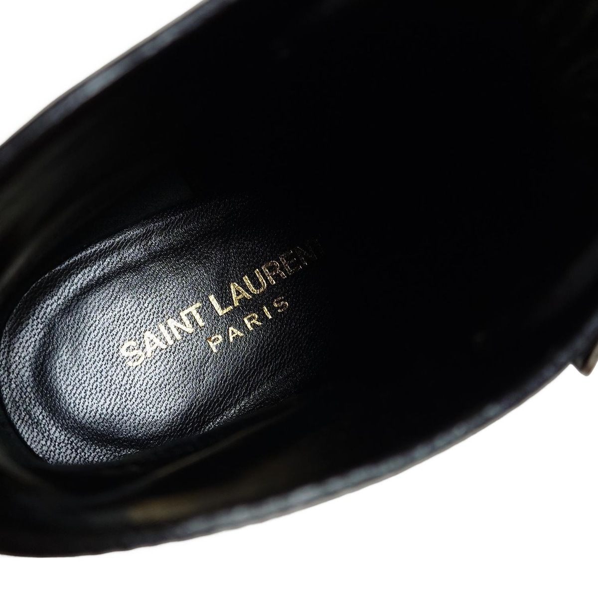 SAINT LAURENT PARIS スタッズ　ショートブーツ 黒 SAINT LAURENT PARIS スタッズ ショートブーツ 黒