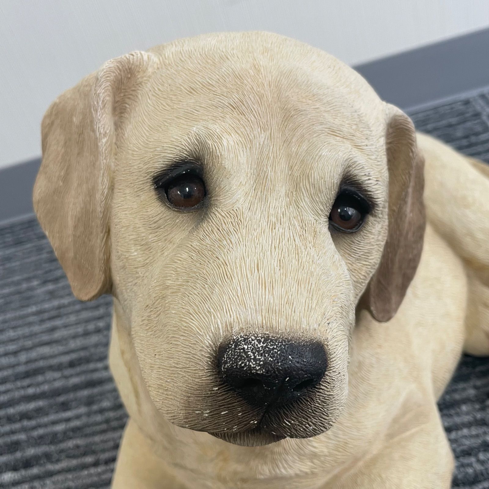 おもちゃ SANDICAST ラブラドール イエロー子犬 置物