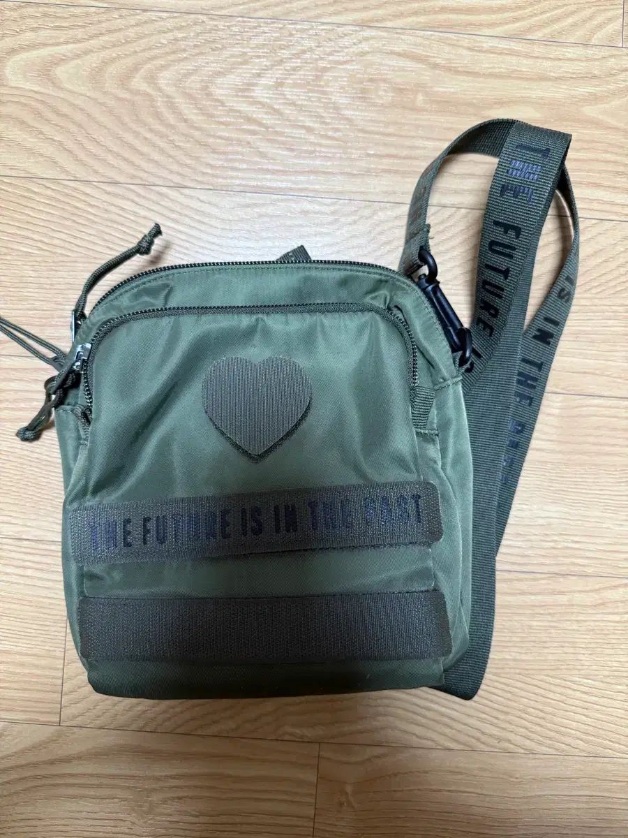 HUMAN MADE(ヒューマンメイド) ミリタリー ポーチ 節約 バッグ large