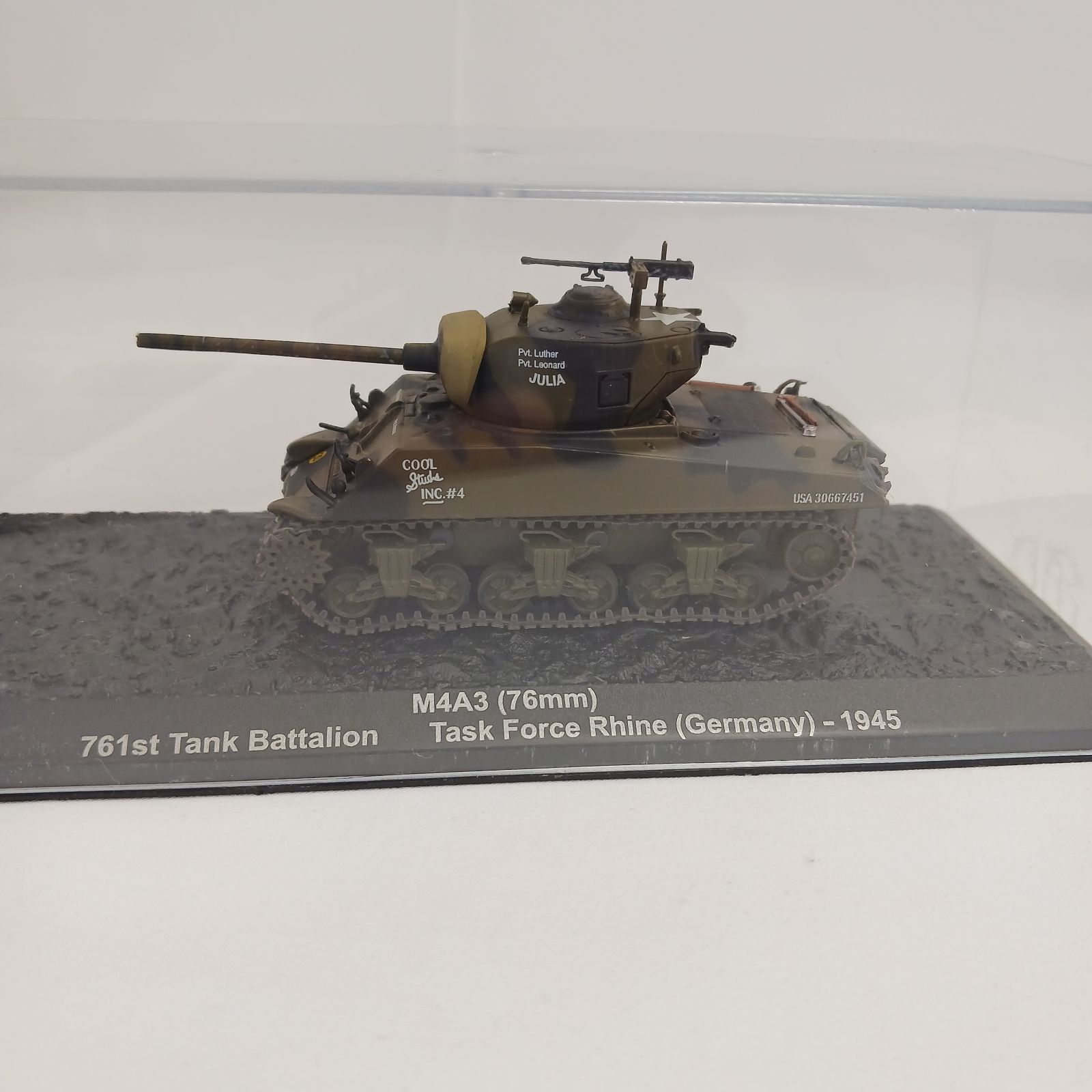 中古美品】デアゴスティーニ コンバット・タンクモデルコレクション