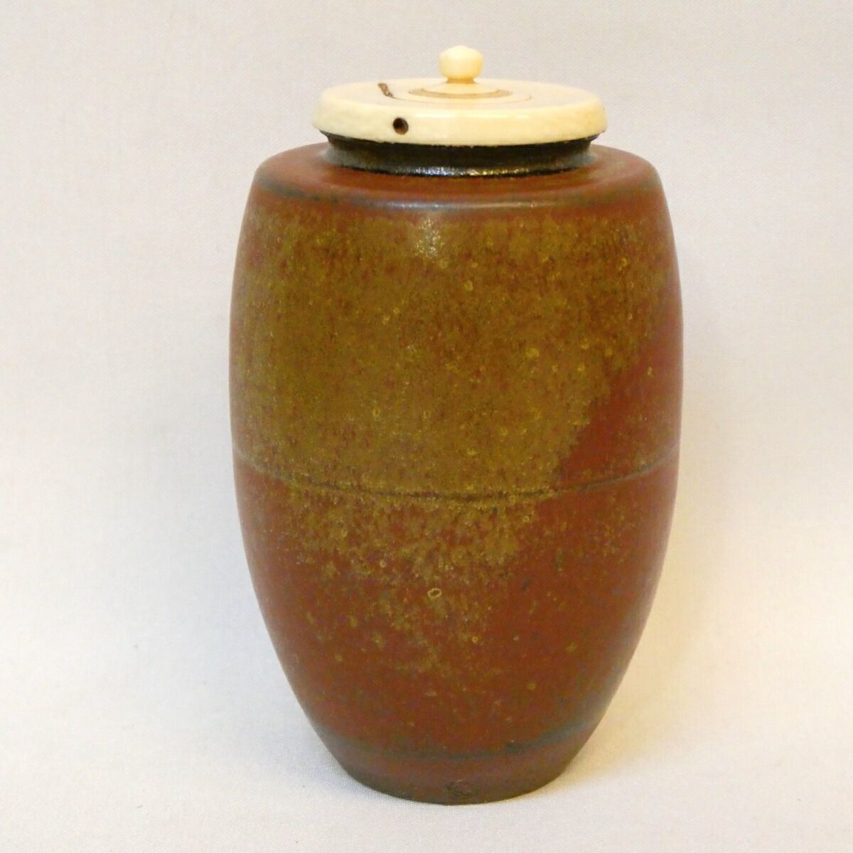 虫喰上蓋】 鬼丸碧山作 高取焼 肩衝茶入 眼鏡箱 定家緞子 角倉金襴