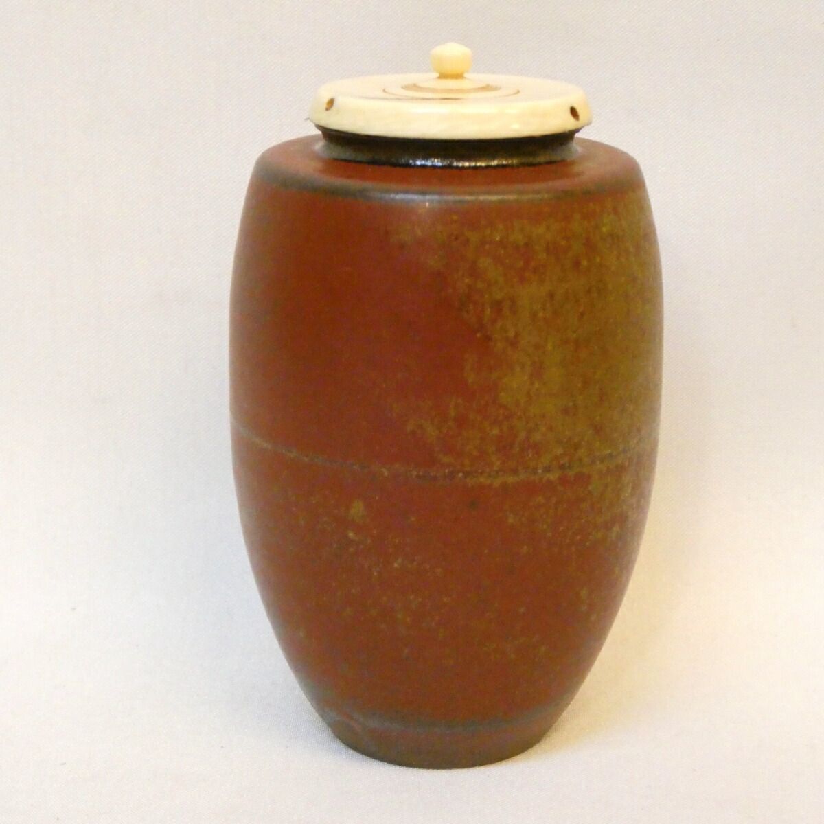 虫喰上蓋】 鬼丸碧山作 高取焼 肩衝茶入 眼鏡箱 定家緞子 角倉金襴