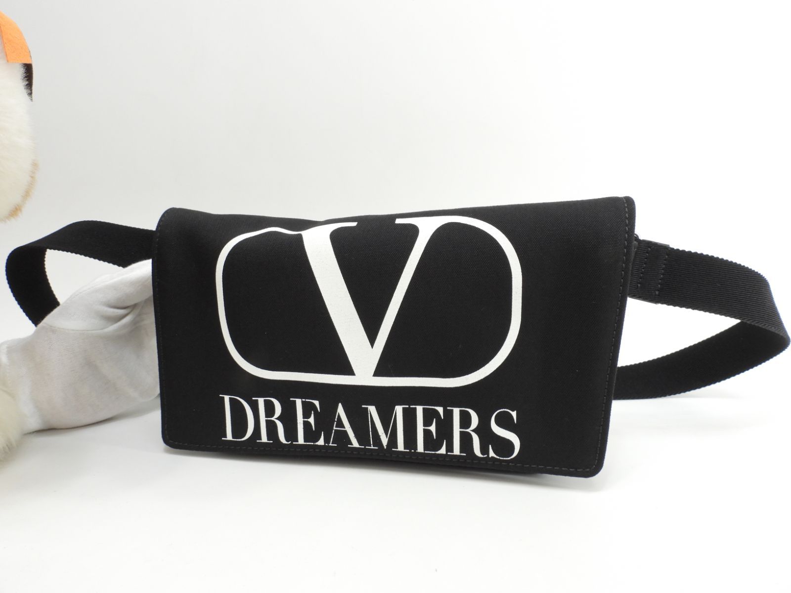 ヴァレンチノ ベルトバッグ ナイロン黒 白ロゴ ボディバッグ バムバッグ 2