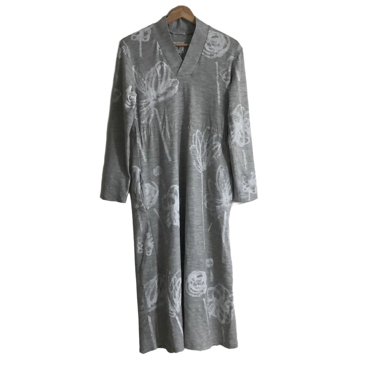 SOU・SOU ソウソウ 風靡 京型友禅 ワンピース 長袖 総柄 Lサイズ　和装 SOU・SOU(ソウソウ) ワンピース サイズS レディース - グレー×白 長袖