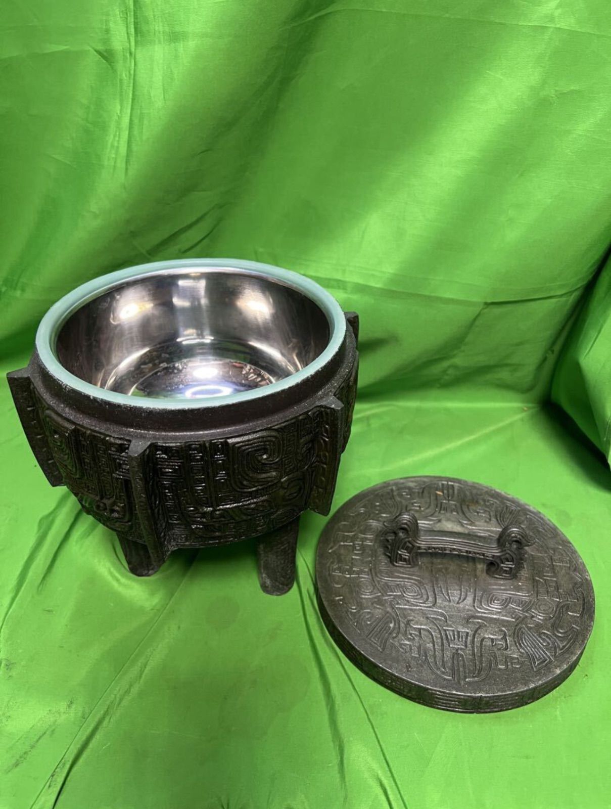 中国古美術・珍品旧藏・青銅器 豚形 食盒 蓋物 香炉 彫刻文様・置物・風水開運 中国古美術・珍品旧藏・青銅器 豚形 食盒 蓋物 香炉 彫刻文様・置物・