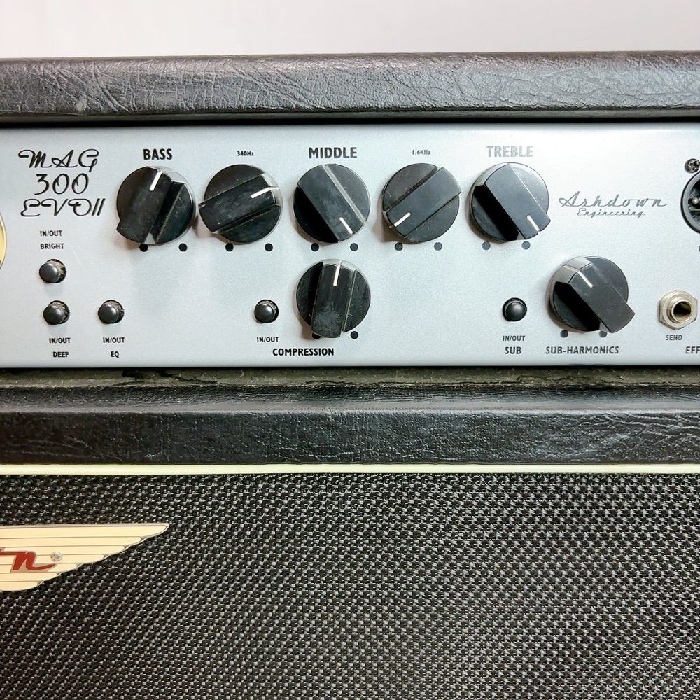 Ashdown MAG300 ベースアンプ ベース用アンプ アッシュダウン 300W