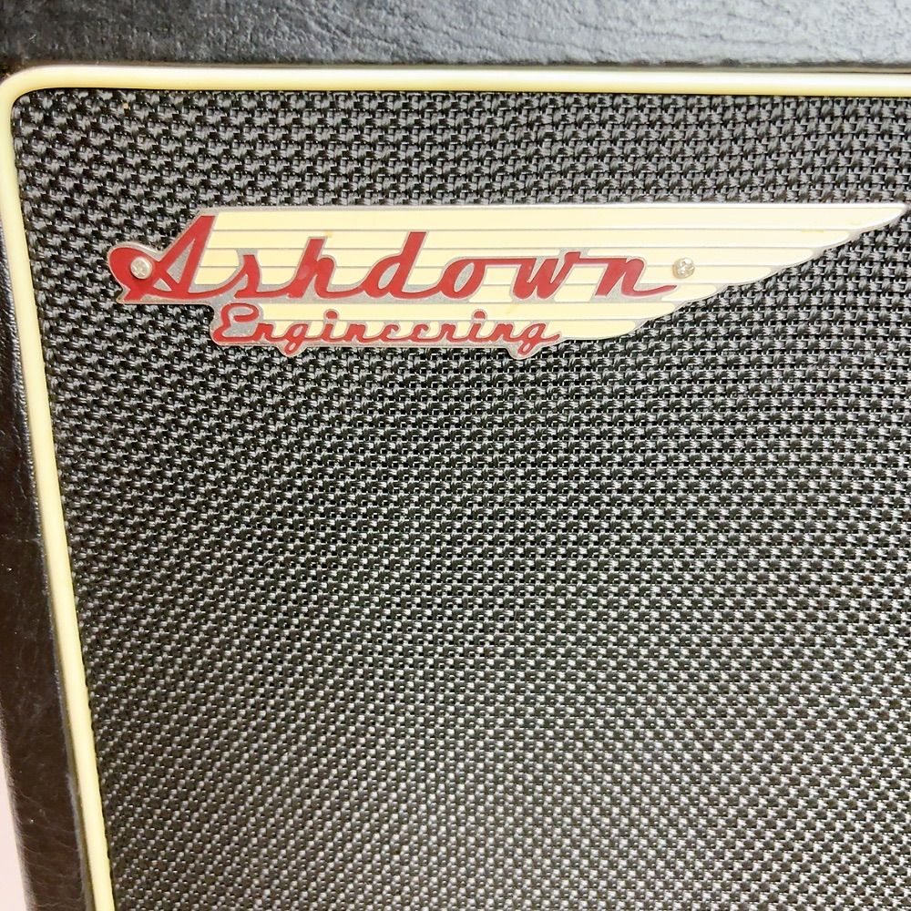 Ashdown MAG300 ベースアンプ ベース用アンプ アッシュダウン 300W
