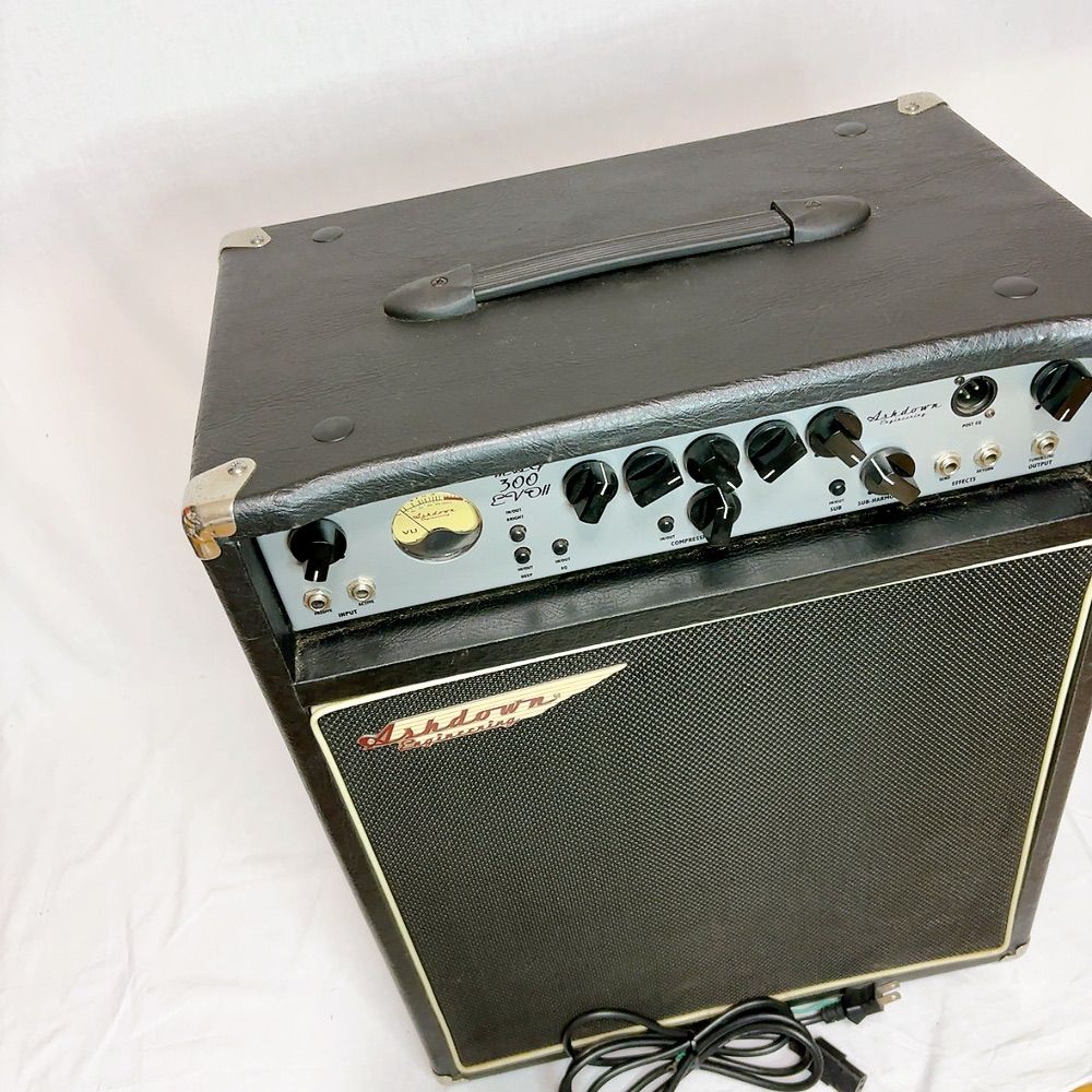 Ashdown MAG300 ベースアンプ ベース用アンプ アッシュダウン 300W