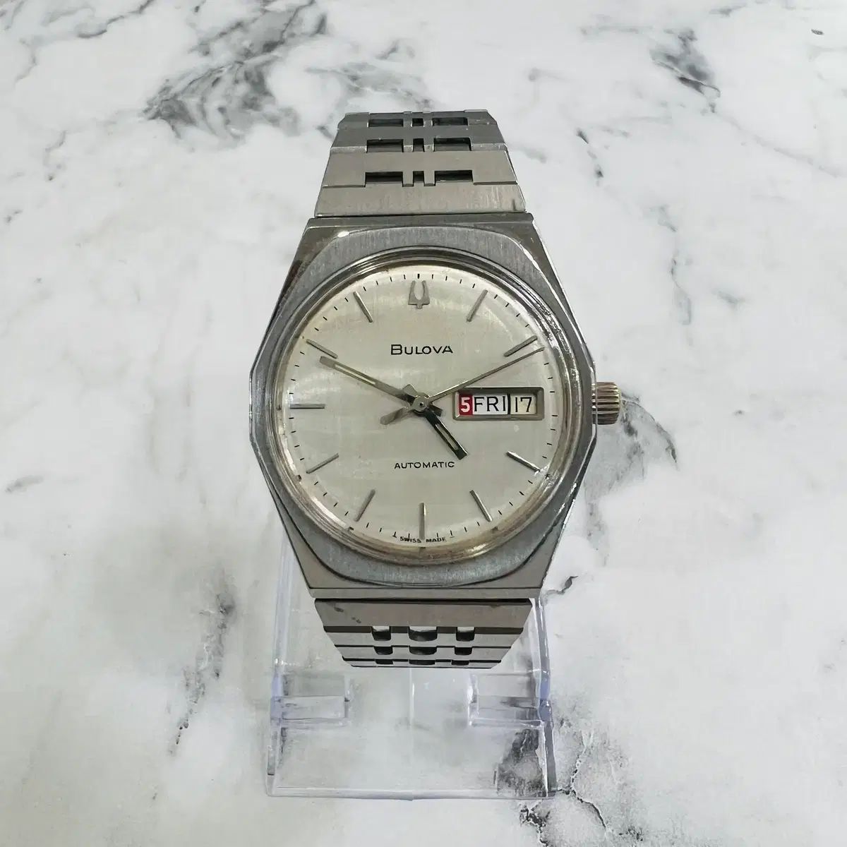 ブロバ BULOVA 70's デイデイト シルバー - メルカリ