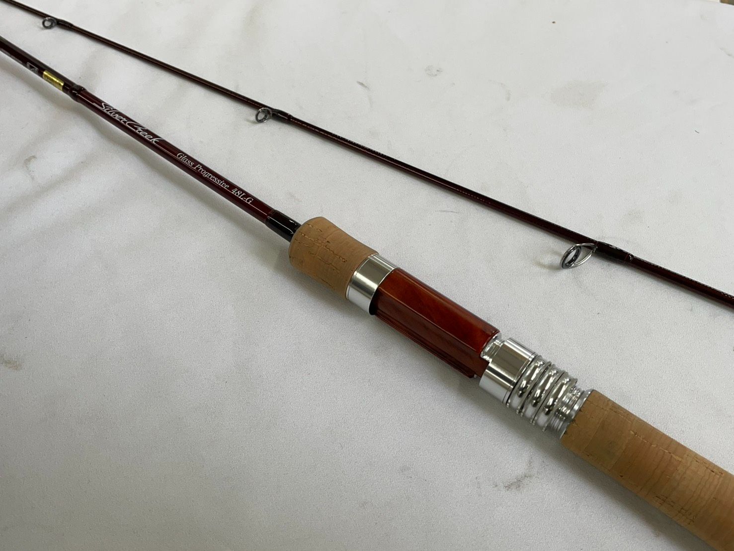 送料無料 美品 ダイワ シルバークリーク グラスプログレッシブ 48L