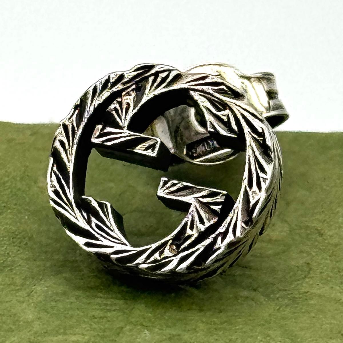 GUCCI インターロッキングg シルバー925 片耳 スタッズピアス 1247