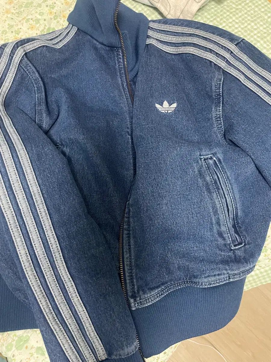 アディダス デニム ジャージ トラックジャージ ファイヤーバード