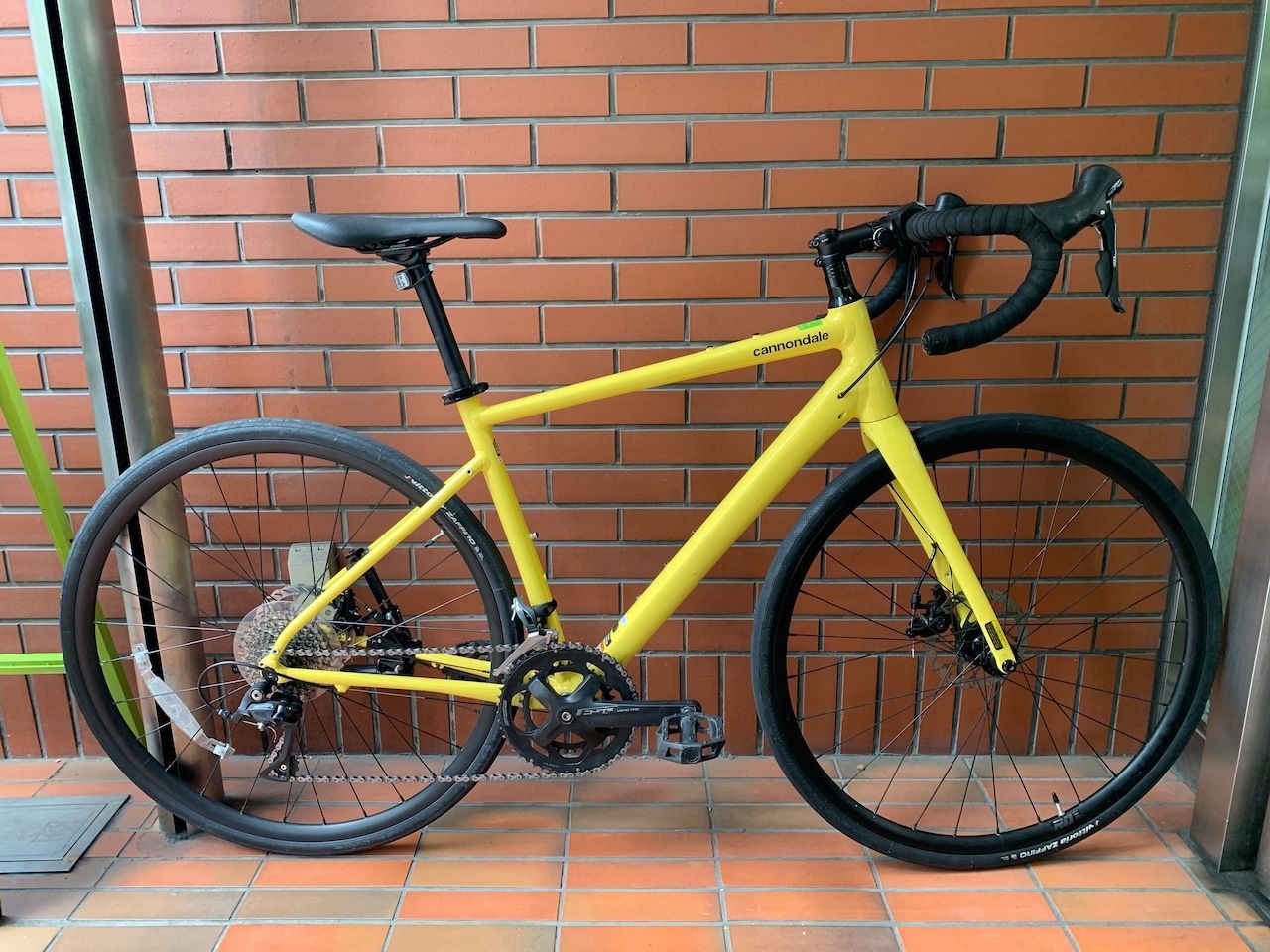 CDRw 32 Cannondale Synapse 3 車 サイズ54 170 180 cm