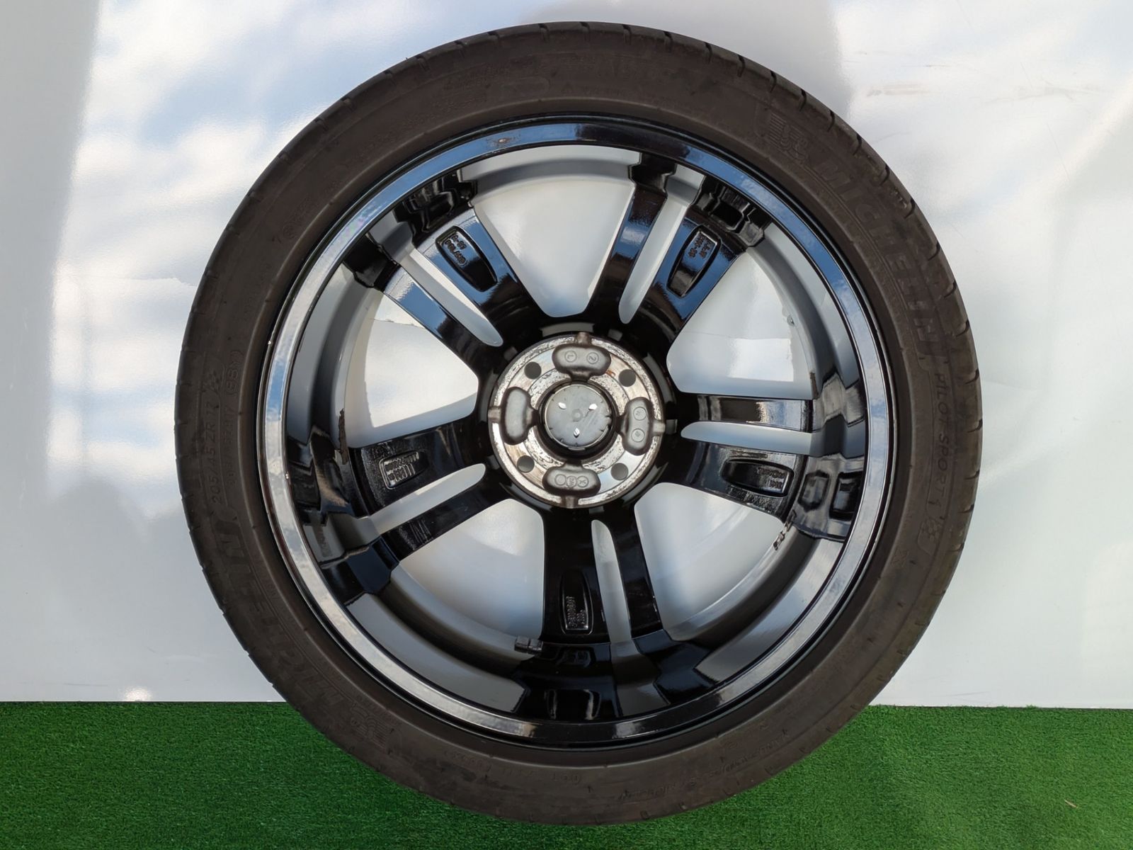  プジョー 208 17インチアルミホイール 17 7 J 4 H 108 25 ボルト 205 45 ZR 17インチ タイヤ ホイールセット