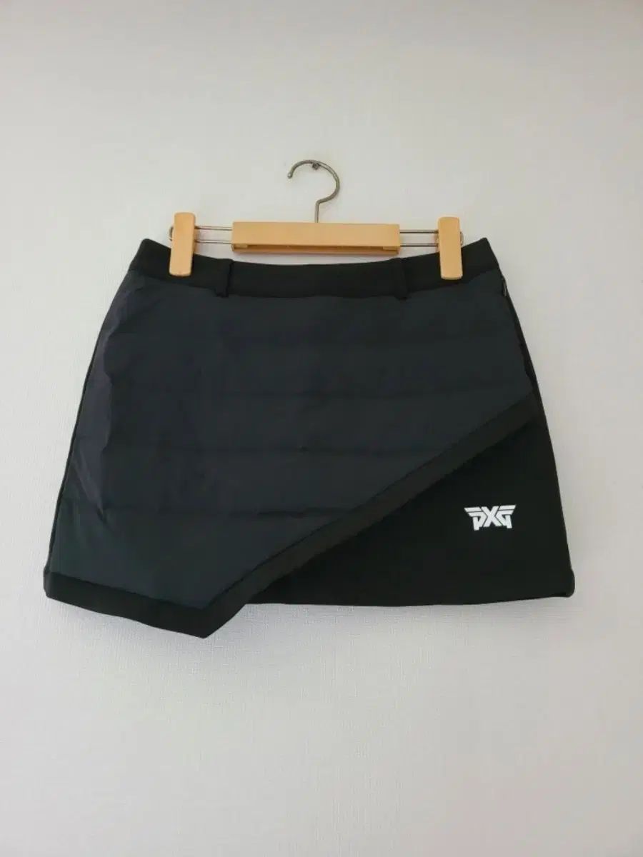 PXG グースキルティングラブ スカート ブラック