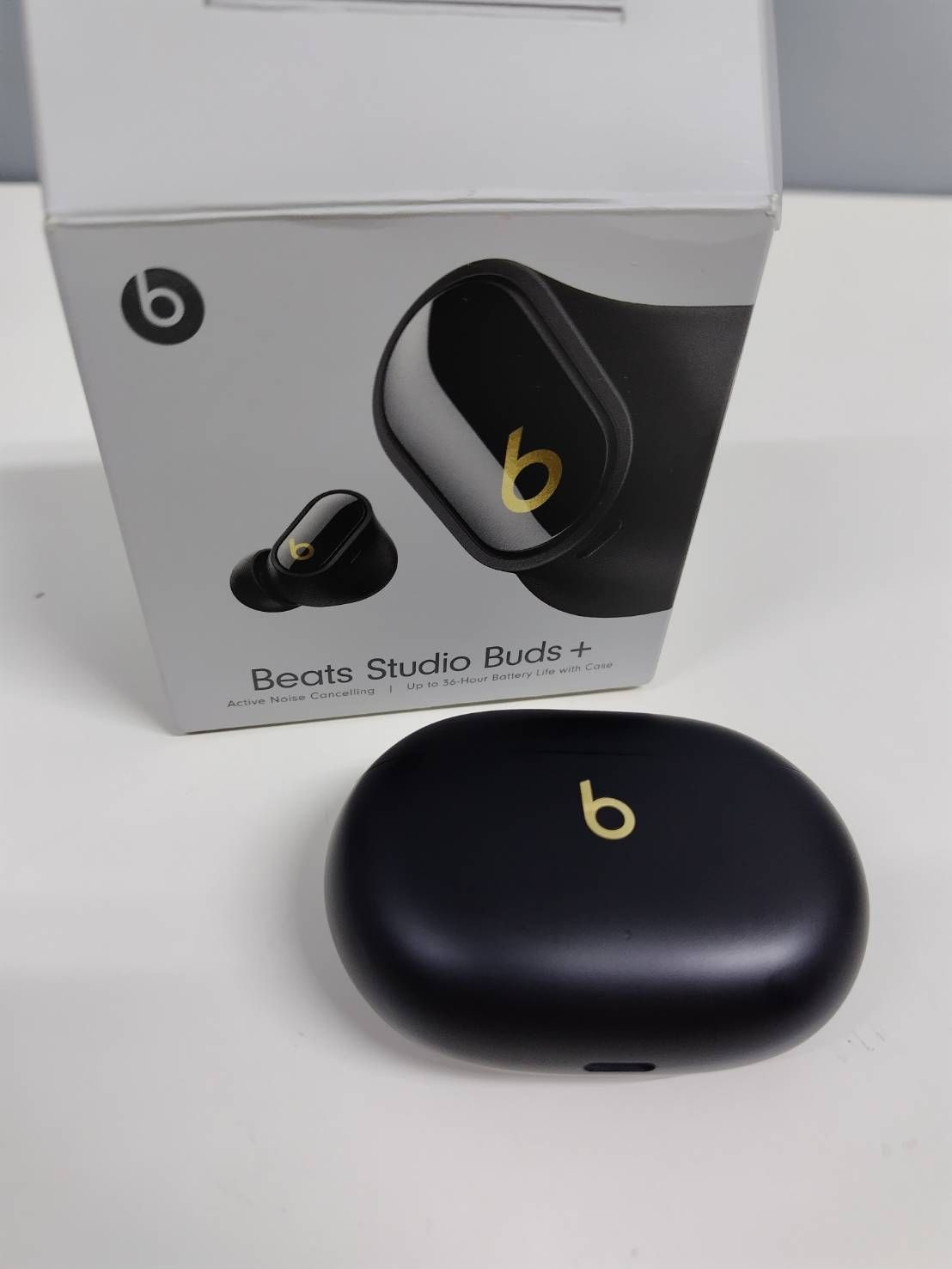 ジャンク】Beats Studio Buds+/A2870/充電ケースのみ！ - メルカリ