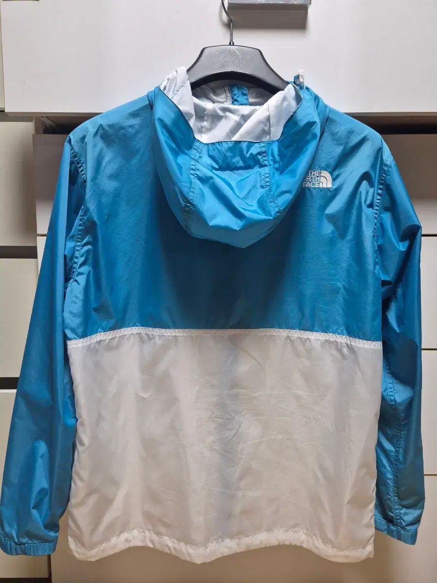 アウトレット THE NORTH FACE ザノースフェイス ウィンドブレーカー