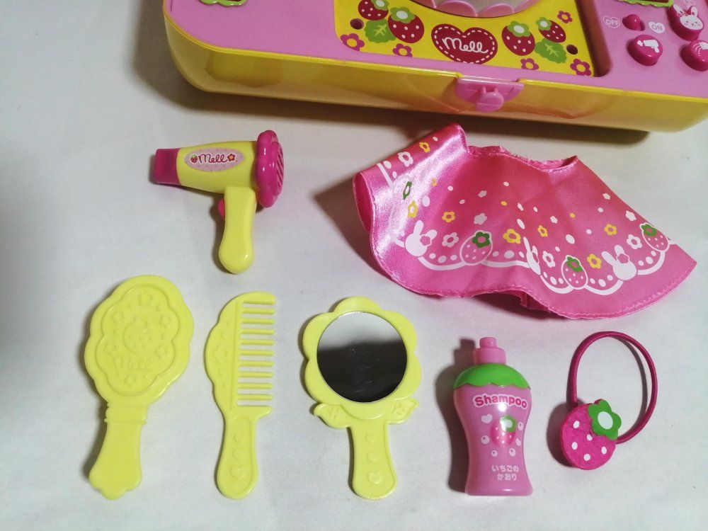 メルちゃん おしゃべりいっぱい! いちごのびようしつ - メルカリ