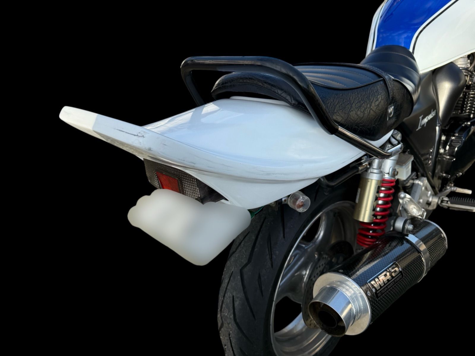 ◇◇GSX400 インパルス 96〜08 GK7CA 羽タイプ テールカウル FRP製 高