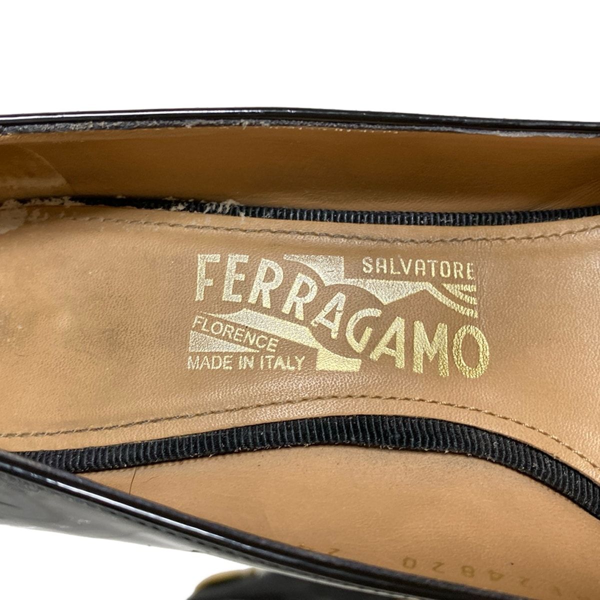  SalvatoreFerragamo サルバトーレフェラガモ パンプス 6 D レディース - 黒 ガンチーニ レザー ハイヒール パンプス パンプス