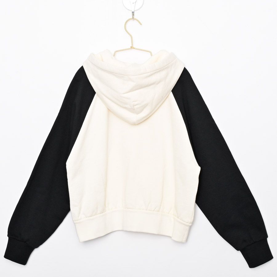 GUCCI グッチ トップス ジップパーカー 773729 XJF 8 Q