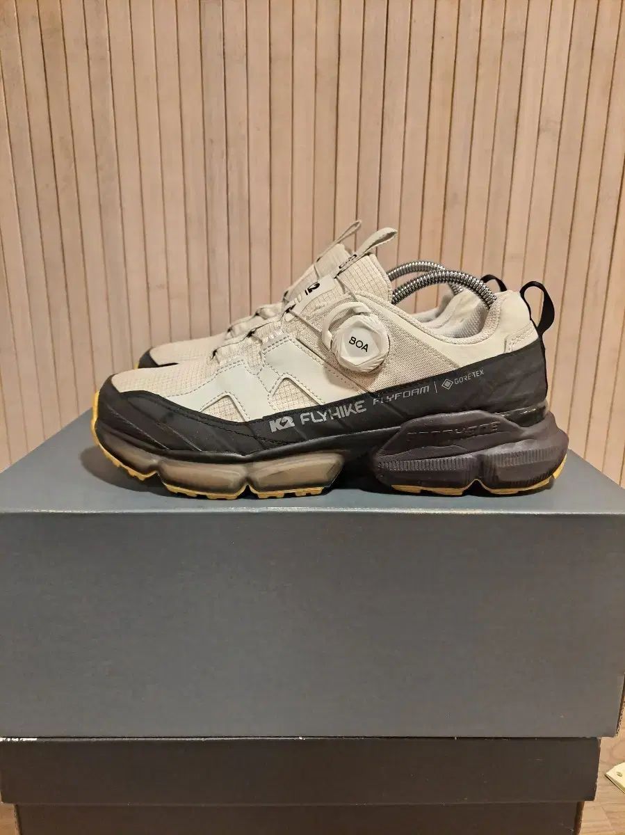 K 2 フライハイク ゴアテックス 登山靴 BOA