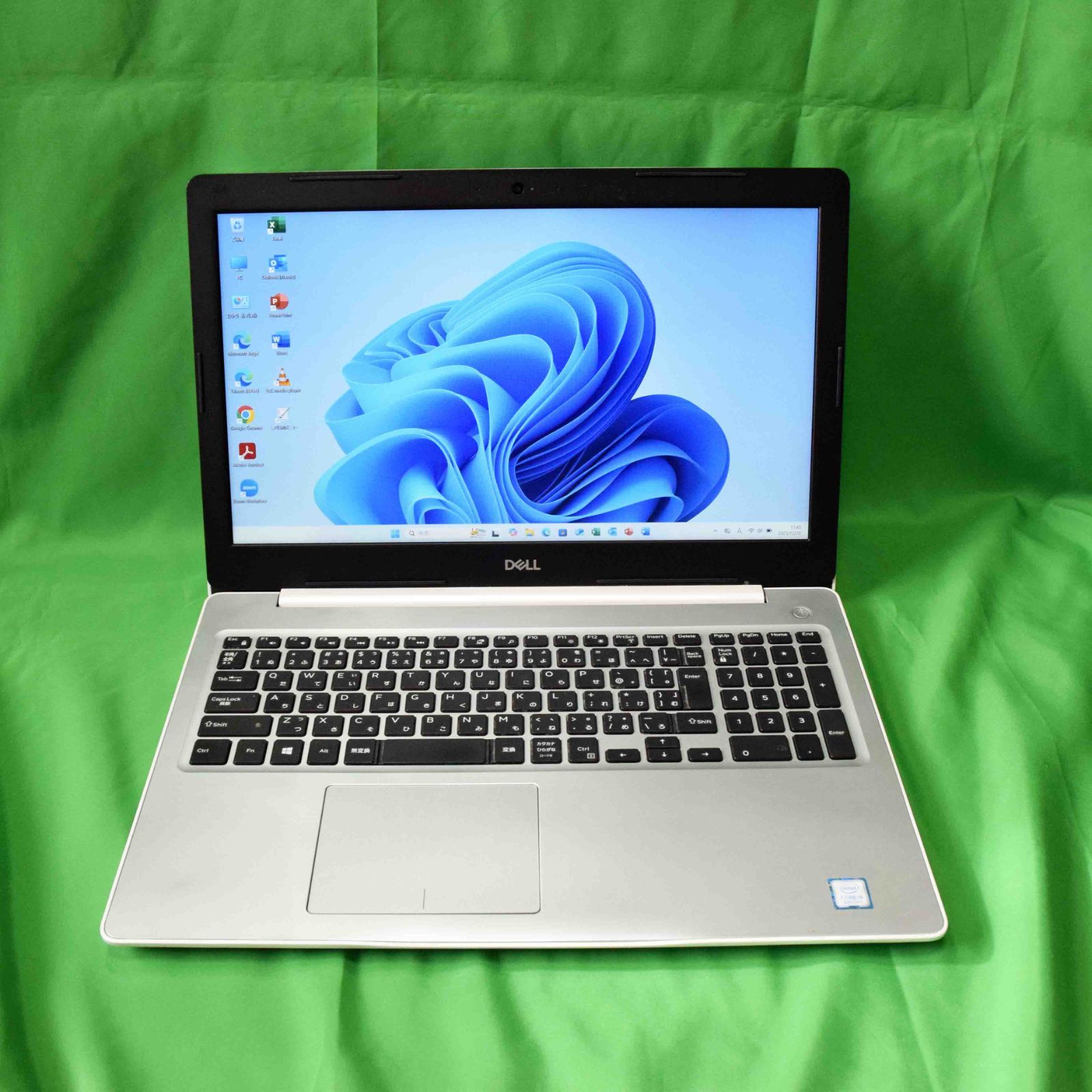 DELL ノートパソコン Inspiron 5570 第8世代Core i5 CPU/8GBメモリ/SSD