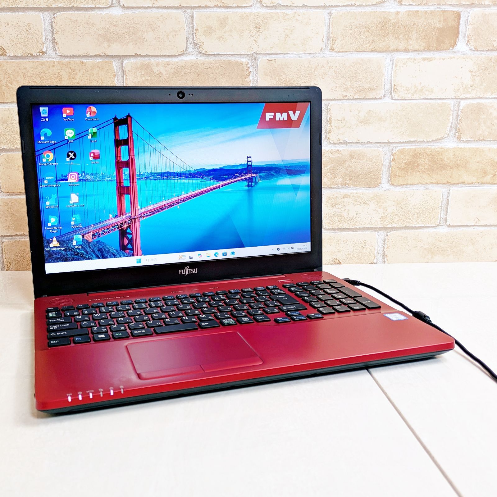 オフィス2021✨7世代CPU SSD240 メモリ8 DELLノートパソコン 8 GB