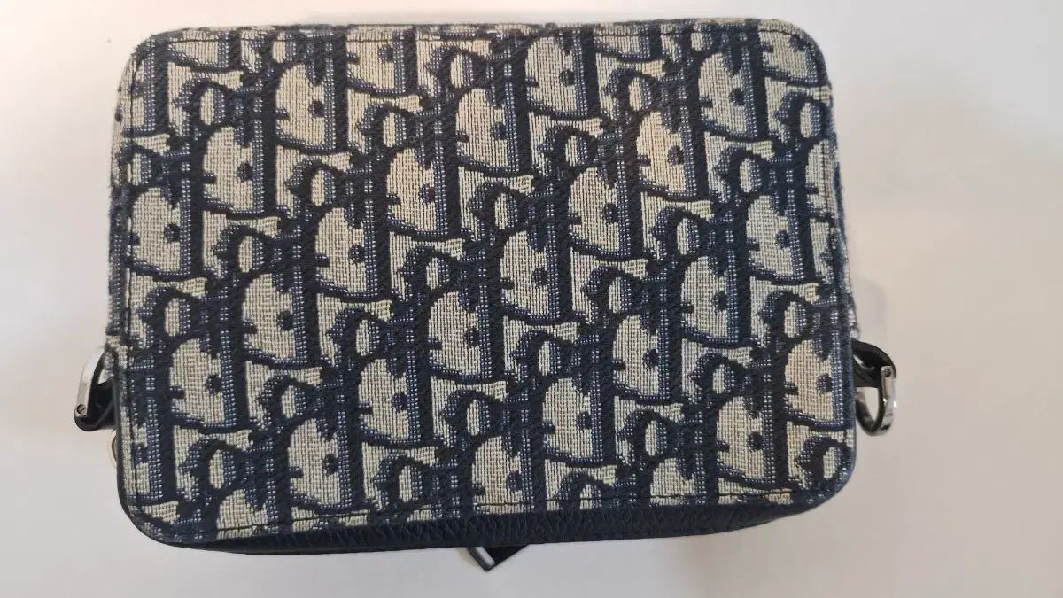 ディオール オブリーク