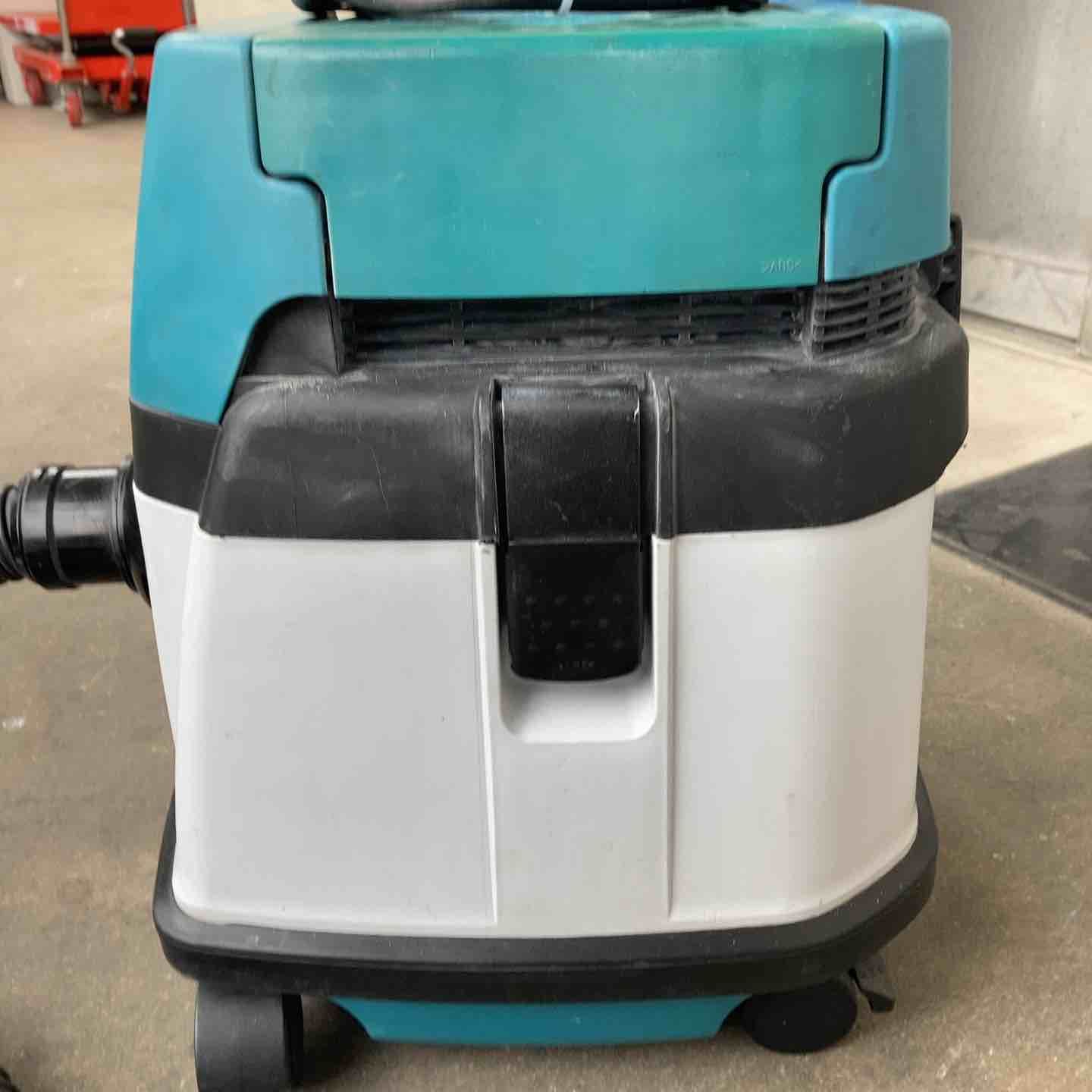  型式不明 マキタ makita 集じん機 483 or 484 集塵機 ブロワー 電動工具 エア工具