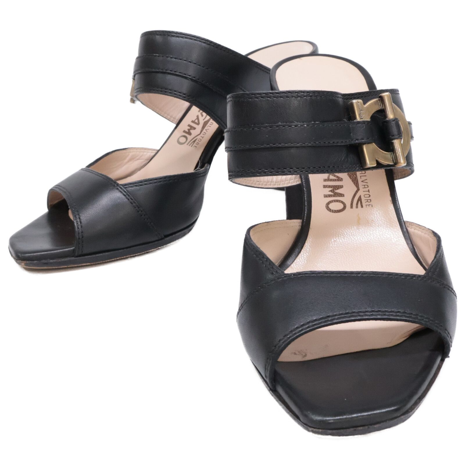 Salvatore Ferragamo サルヴァトーレフェラガモ ガンチーニ レザー サンダル 5 1 2