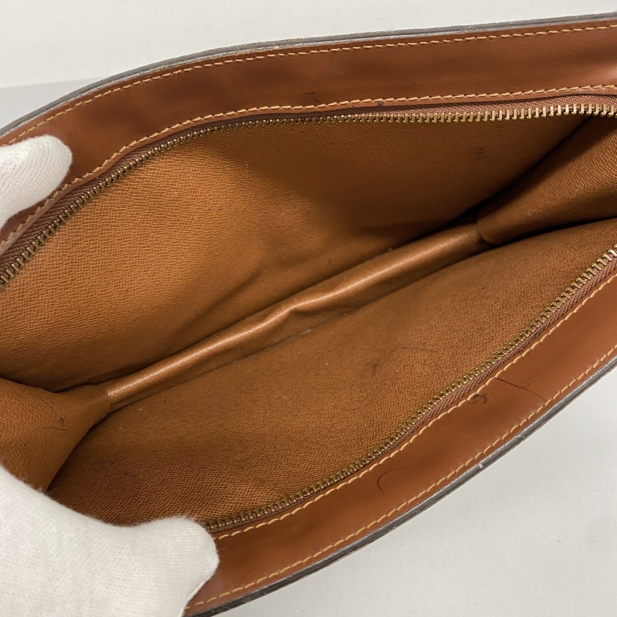 ルイヴィトン クラッチバッグ