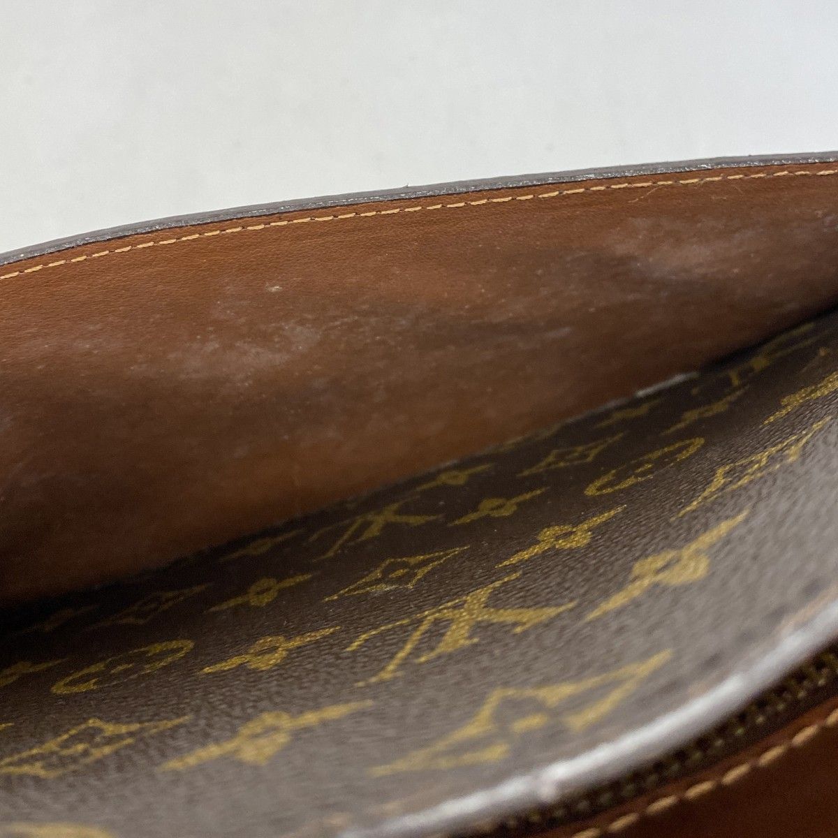 3627 ルイヴィトン