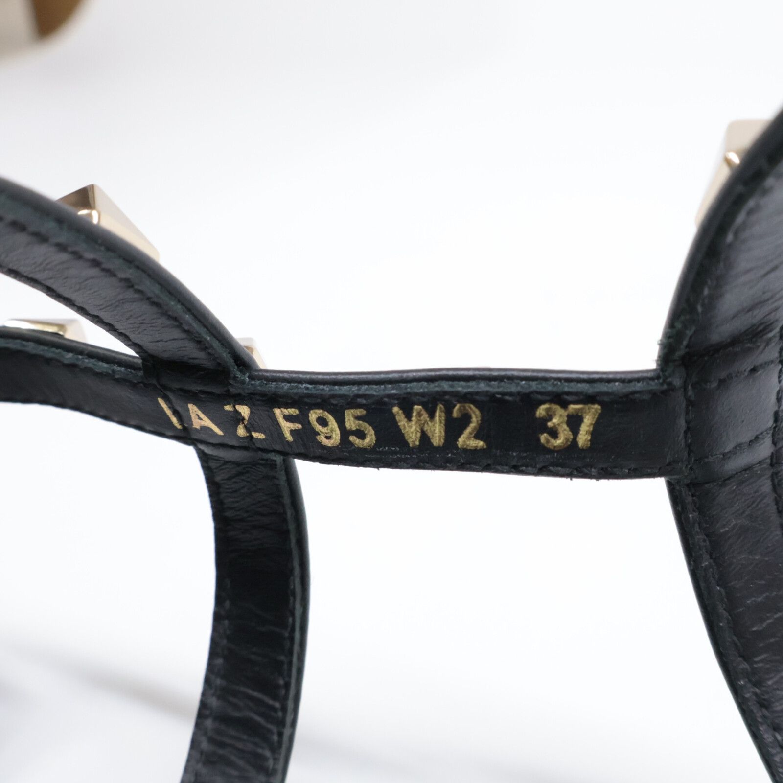 VALENTINO ヴァレンティノ 【美品】ロックスタッズ ストラップ