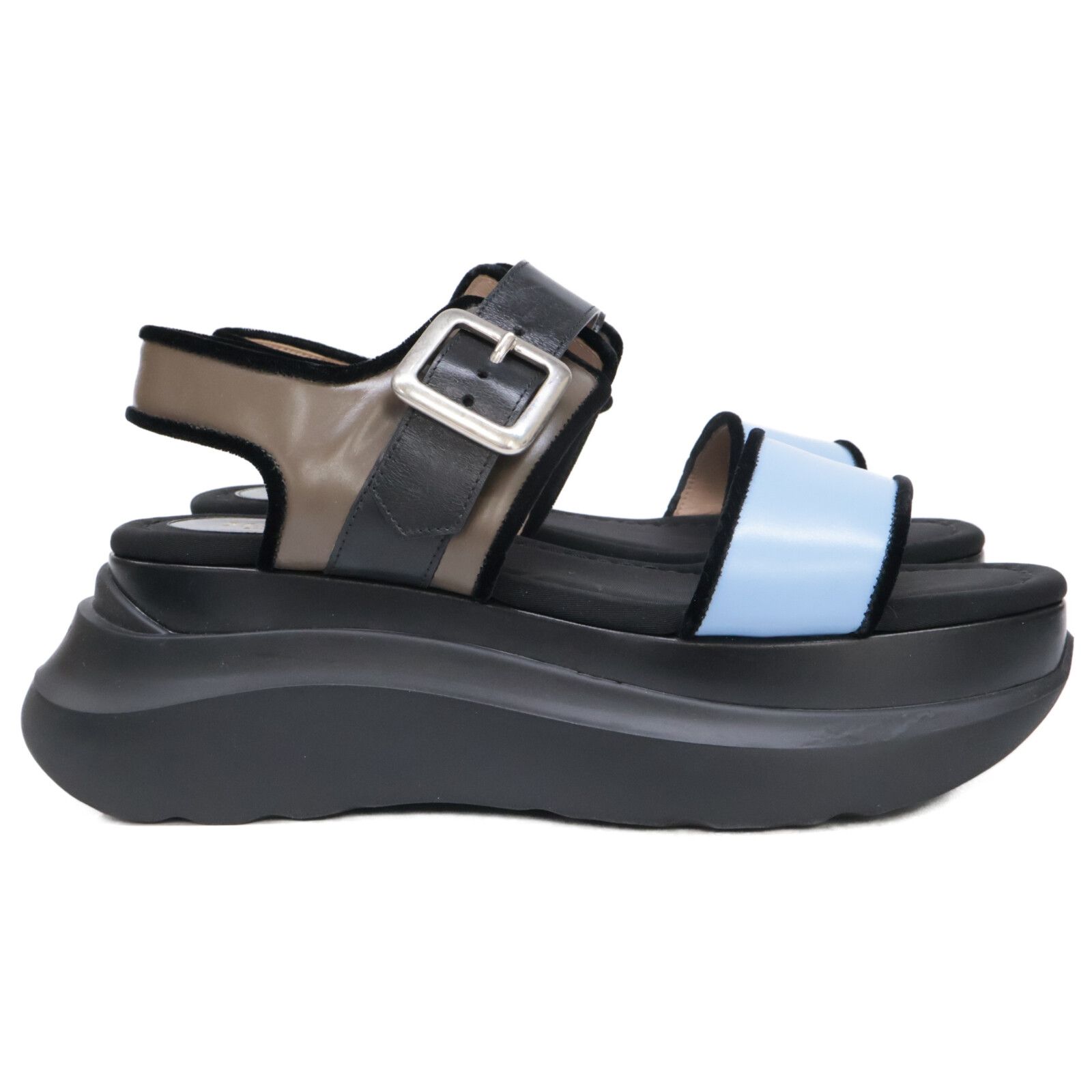 オープントゥ プラットフォーム