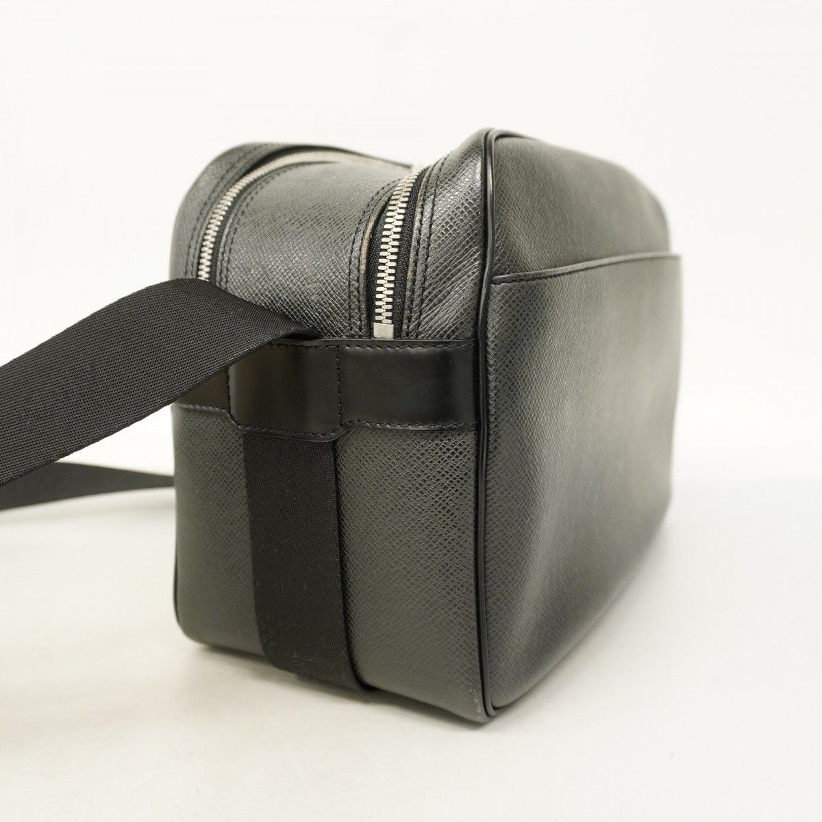 ルイヴィトンM30152 タイガ リポーター アルドワーズ ショルダーバッグ ルイヴィトンリポーター 14136 アルドワーズ メンズ ショルダーバッグ