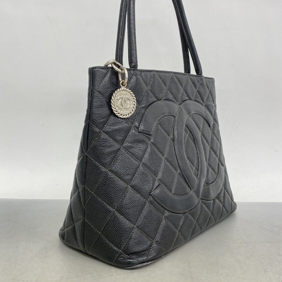 5 pc 3882-k シャネル トートバッグ 復刻トート キャビアスキン ブラック シルバー金具 レディース