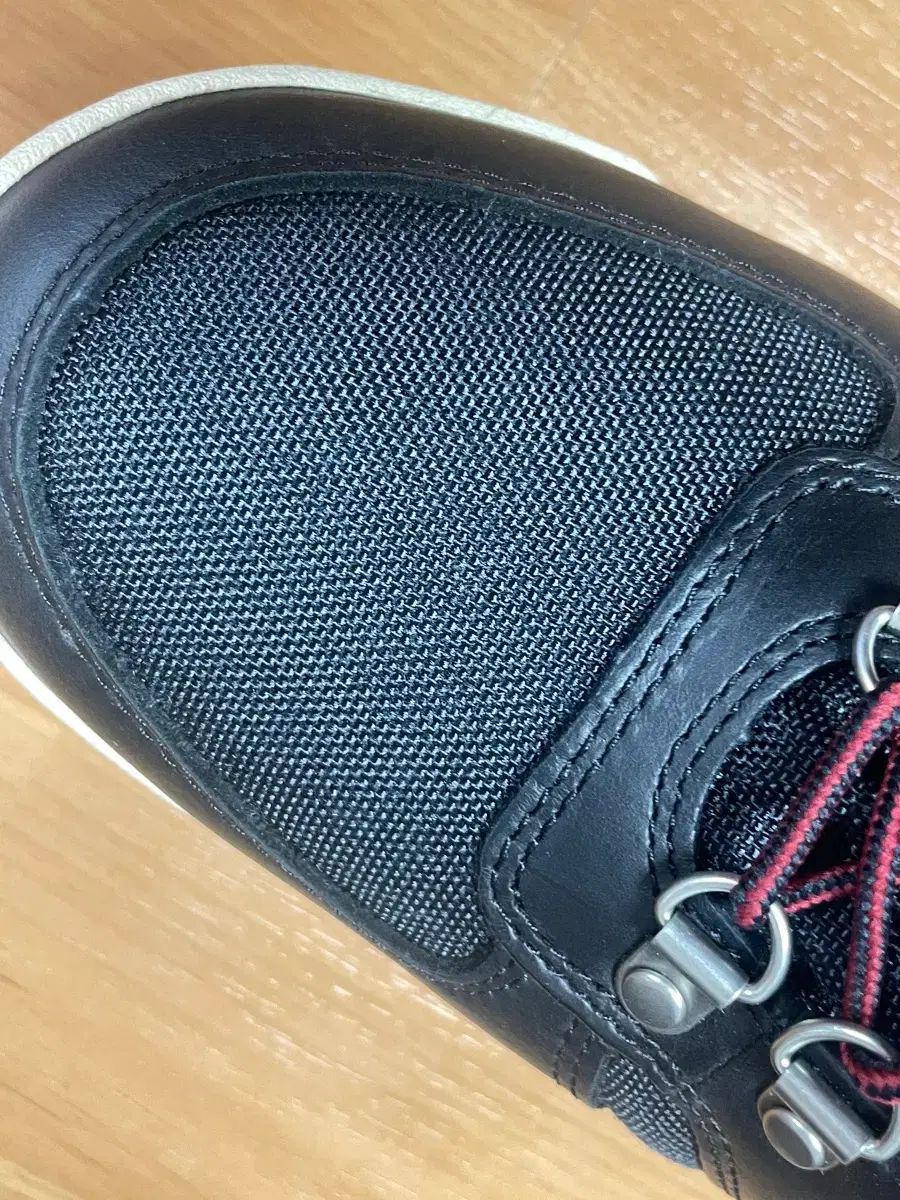 ニュー ンス トレッキングシューズ