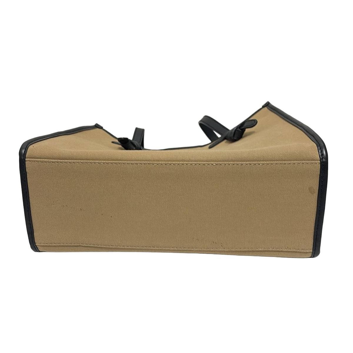 GIANNICHIARINI ジャンニキャリーニ