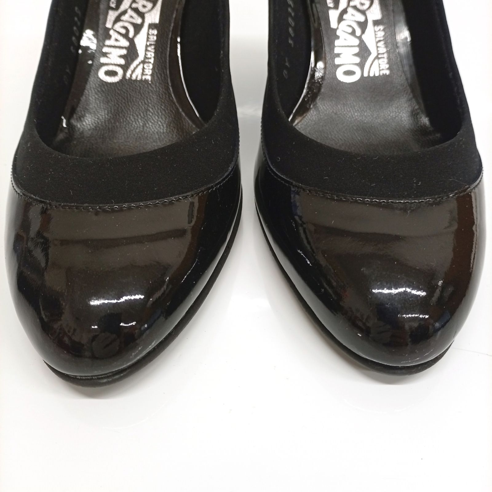 サルヴァトーレフェラガモ(Salvatore Ferragamo) エナメル ウェッジ