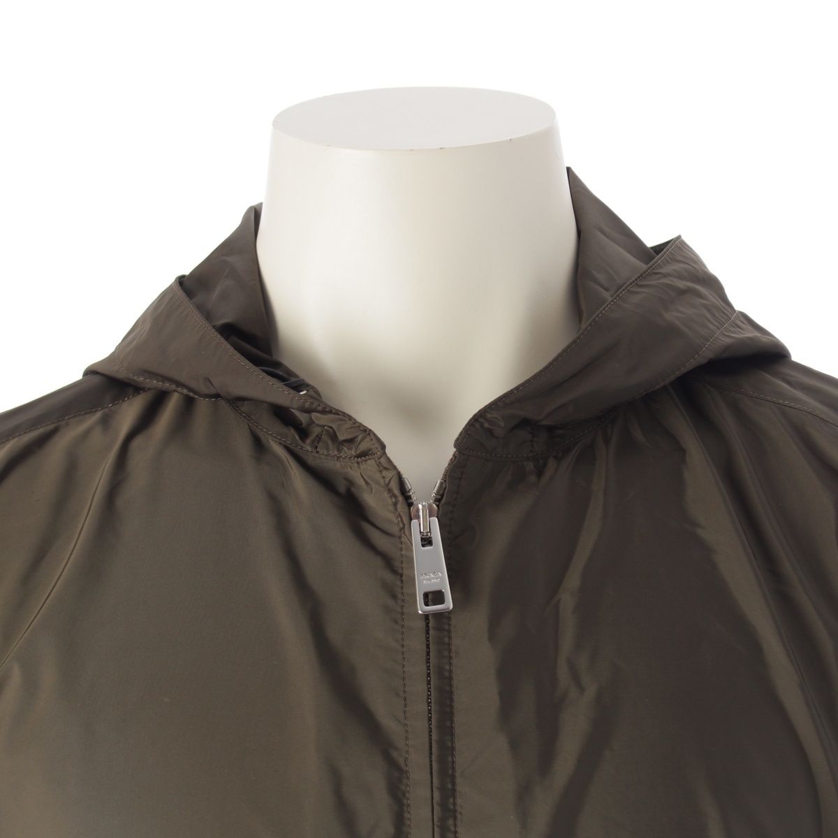 プラダスポーツ トライアングルロゴ ジップアップ フーデット ナイロン