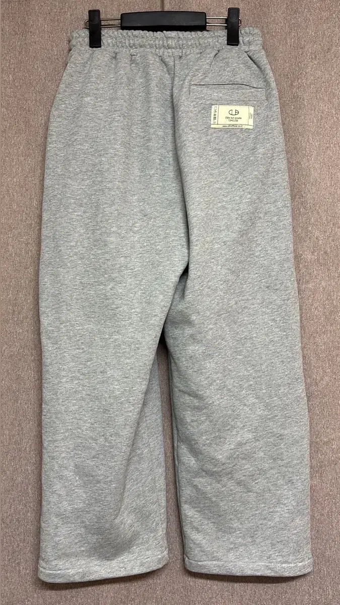 ジップアップ グレー