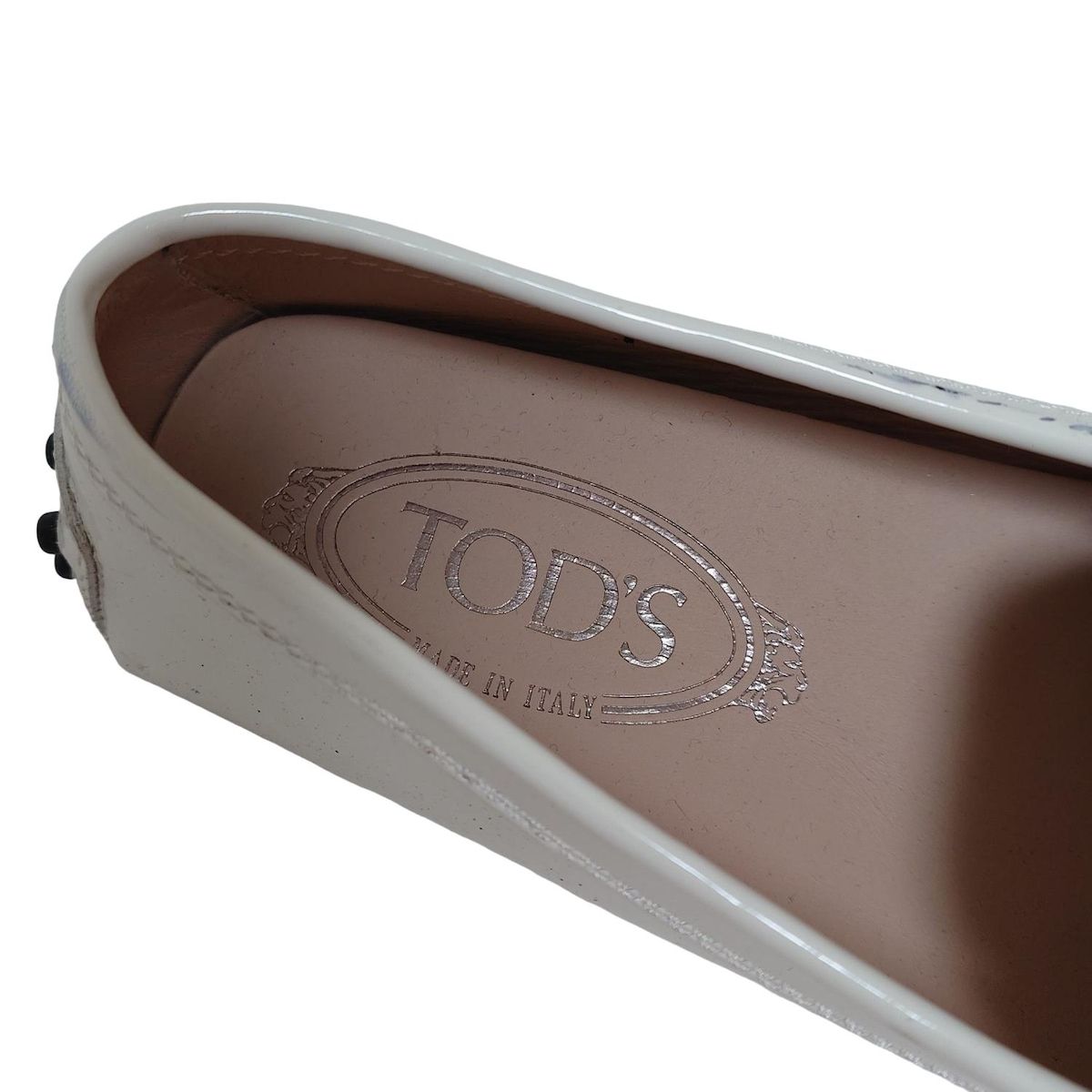  TOD S トッズ ドライビングシューズ 36 レディース - 白 レザー その他 靴