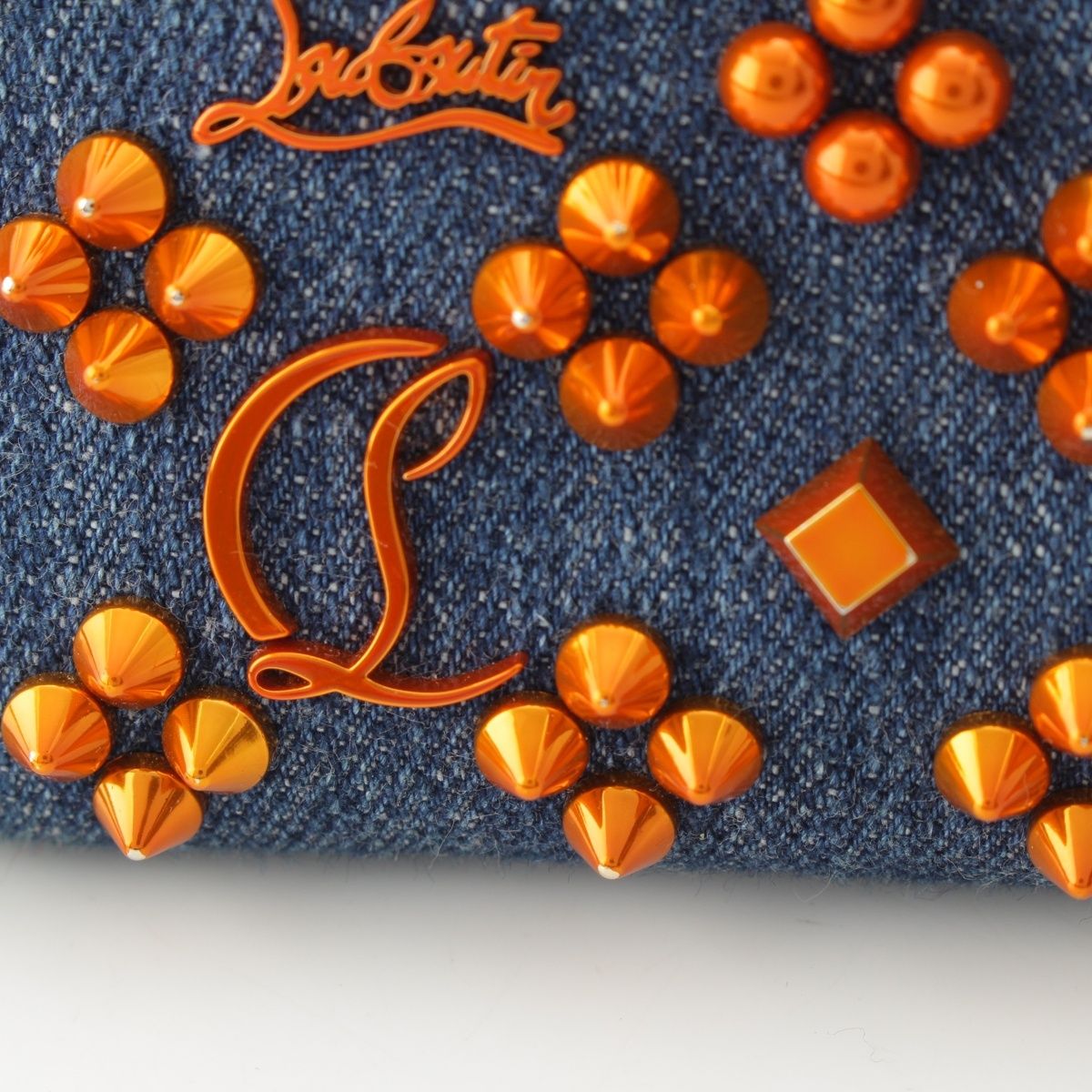 クリスチャンルブタン パネトーネ ケース デニム スタッズ ラウンドジップ クリスチャンルブタン パネトーネ ケース デニム スタッズ ラウンド