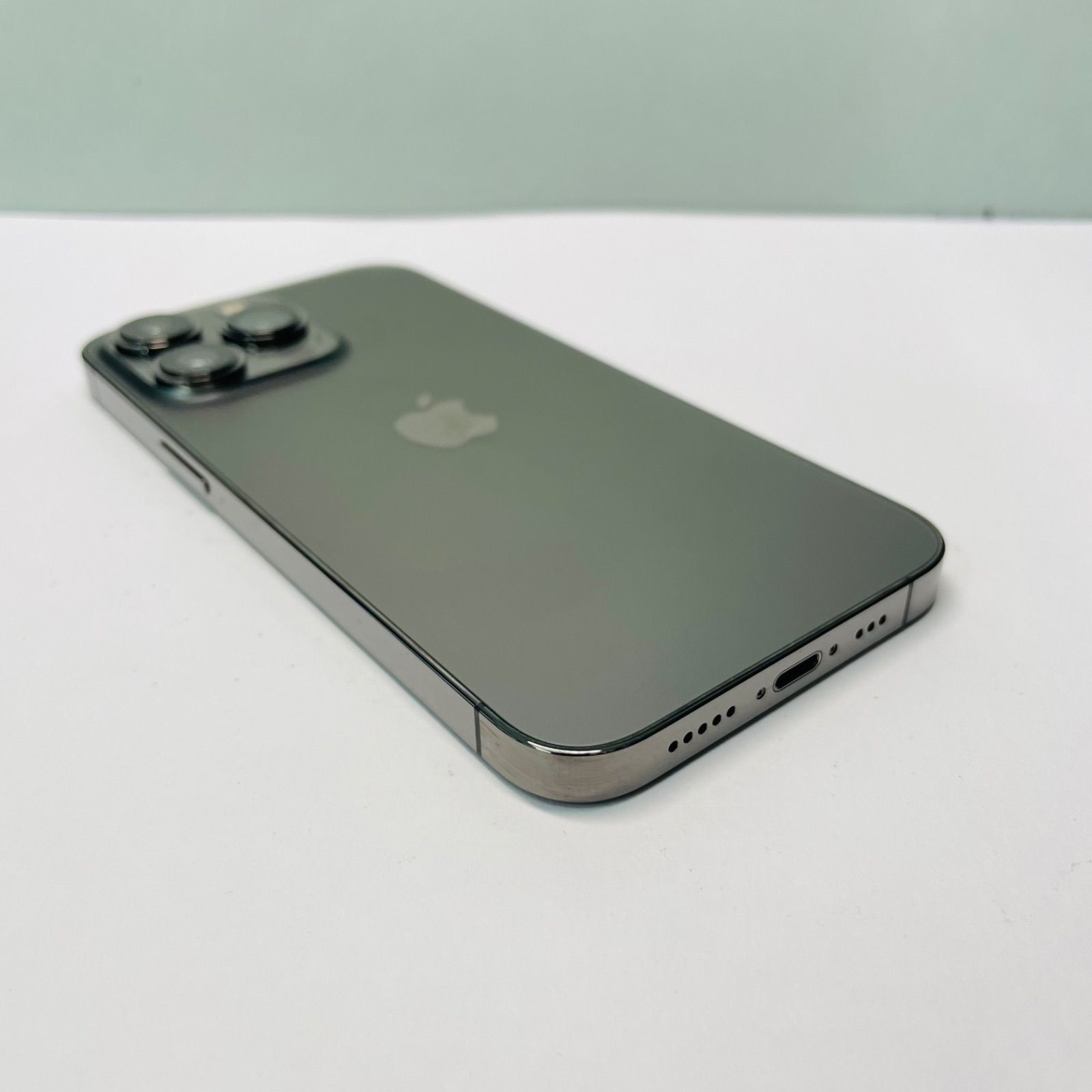 iphone 13 PRO MAX 256GB SIMフリー　バッテリー92％ iphone 13 PRO MAX ゴールド 256GB 国内版 SIMフリーバッテリー大容量
