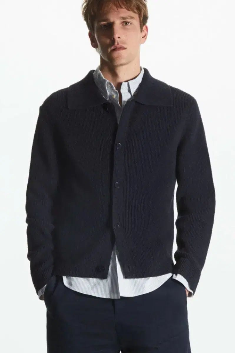 COS コス ブークレ イドンフィ カーディガン