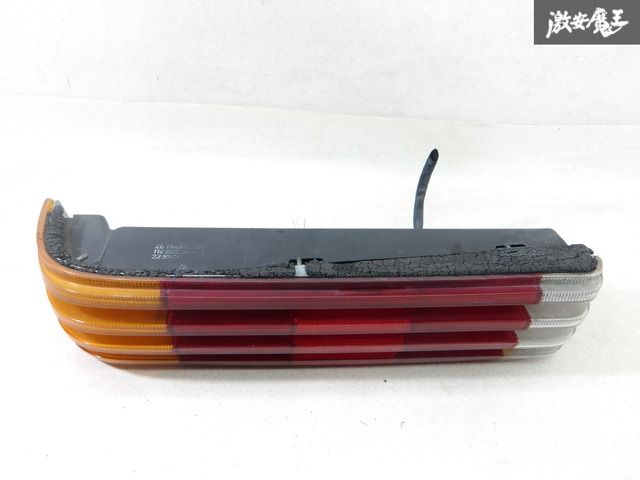 メルセデスベンツ【純正】テールライト左右セット Mercedes-Benz（メルセデス・ベンツ） 純正品 テールランプ右側