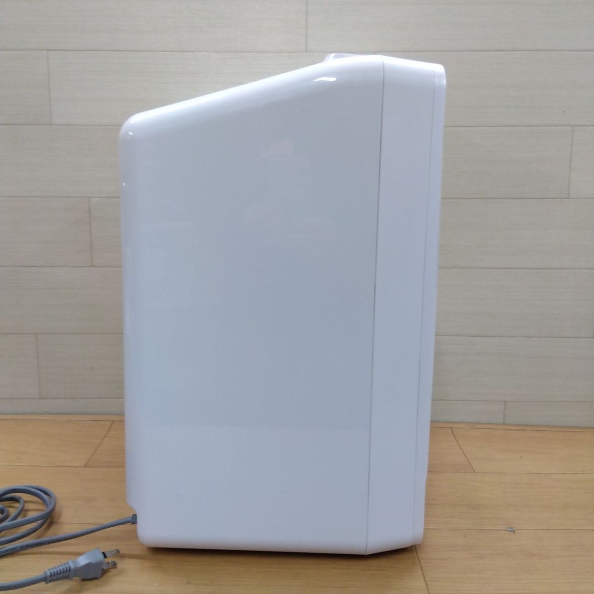 富士通ゼネラル 加湿脱臭機 PLAZION (プラズィオン) DAS-303K-W 2021年