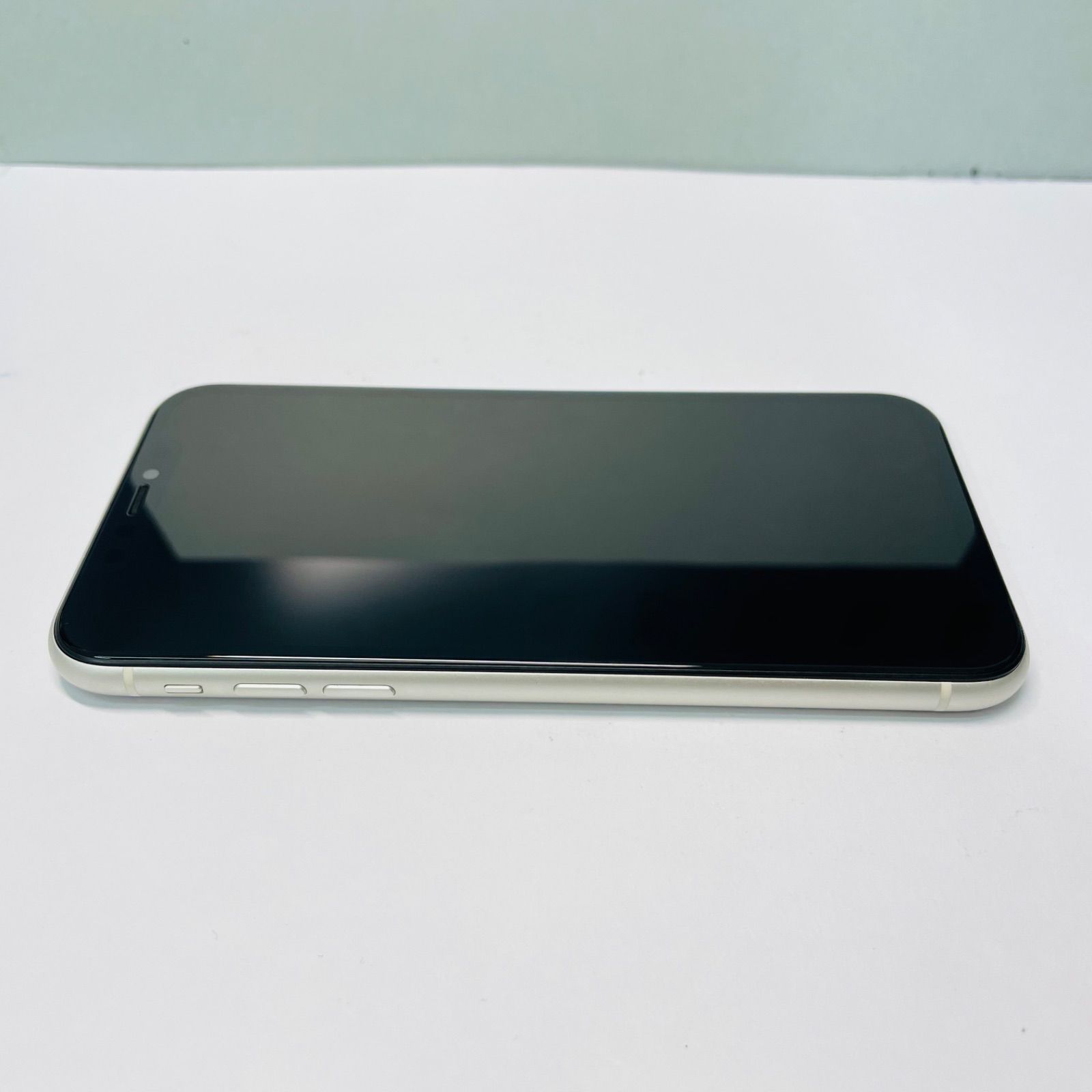 iPhone 11 64GB SIMフリー 電池100% 98286 - メルカリ